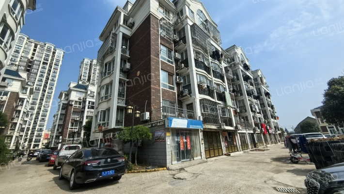 翡翠佳苑外景图