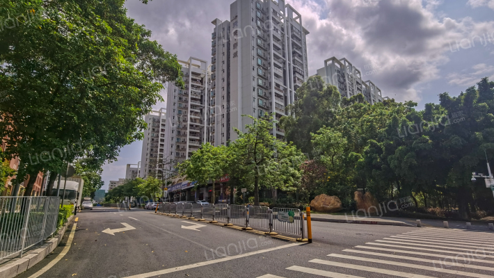 龙岗天健郡城外景图