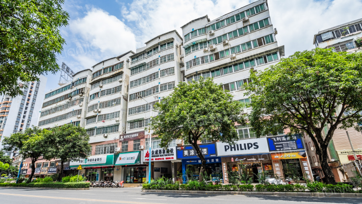 新瑞商住楼外景图