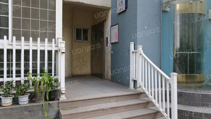 泛华盛世小区外景图