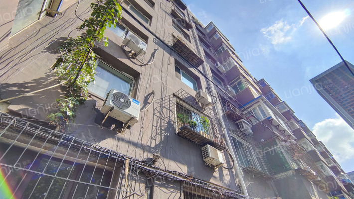 兴华北街外景图