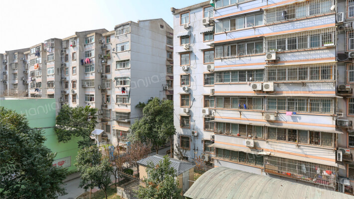 雁山小区北院外景图