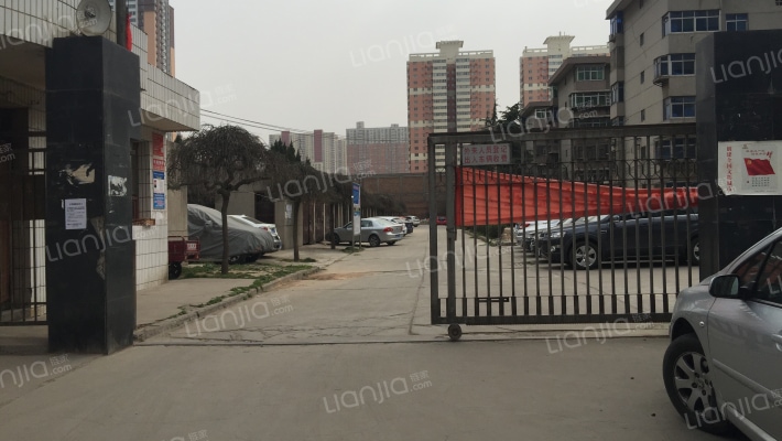 西安联丰电梯配件有限公司家属院外景图