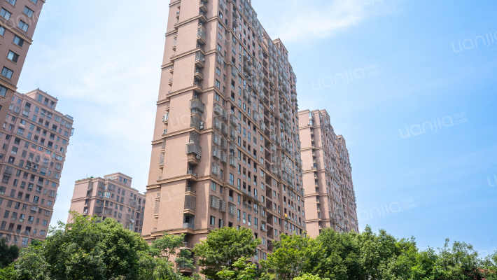 红泰小区外景图