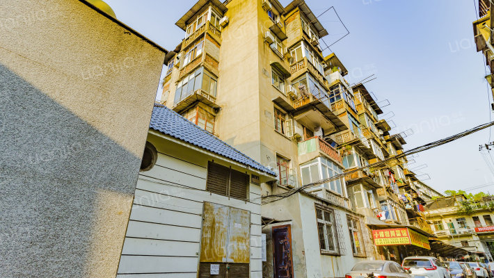 凤凰岭2到47号外景图