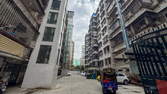 广发小区外景图