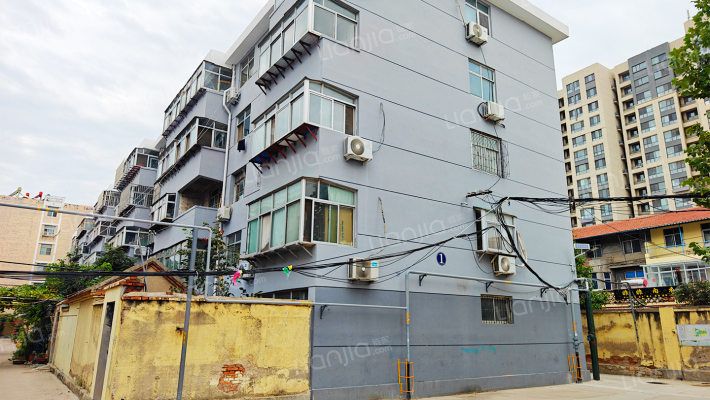 电讯三厂宿舍外景图