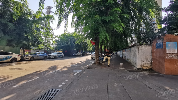 海口市汽車配件厰住宅小区外景图