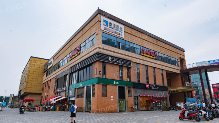 世茂广场外景图