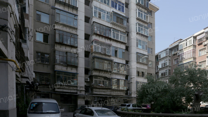 甘肃省五金公司家属院外景图