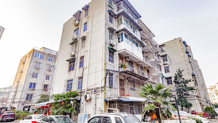 荣昌园小区外景图