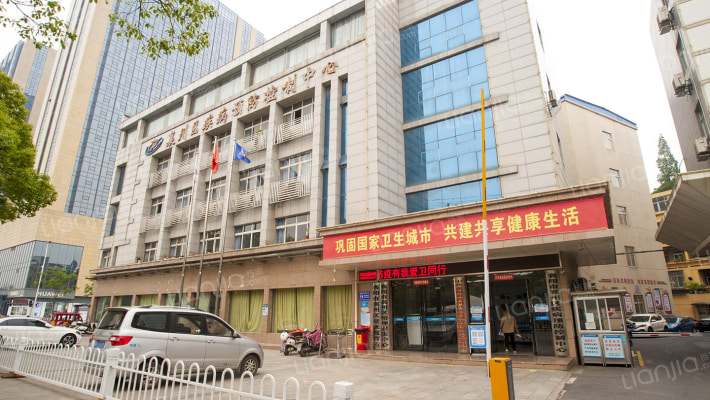 县防疫站家属院外景图