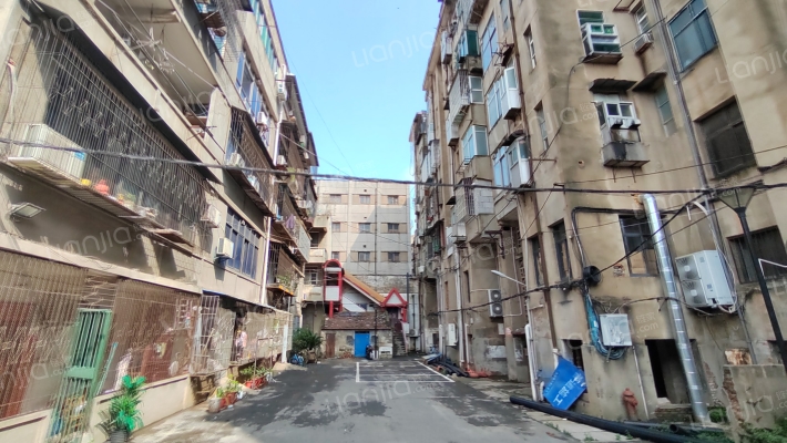 武汉市江夏区水务总公司管线维护所宿舍外景图