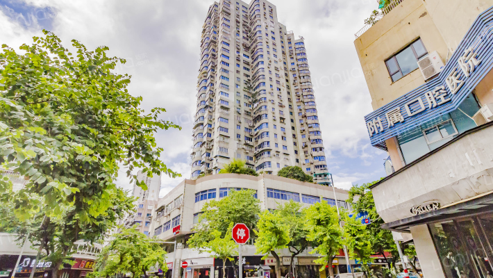 金来大厦外景图