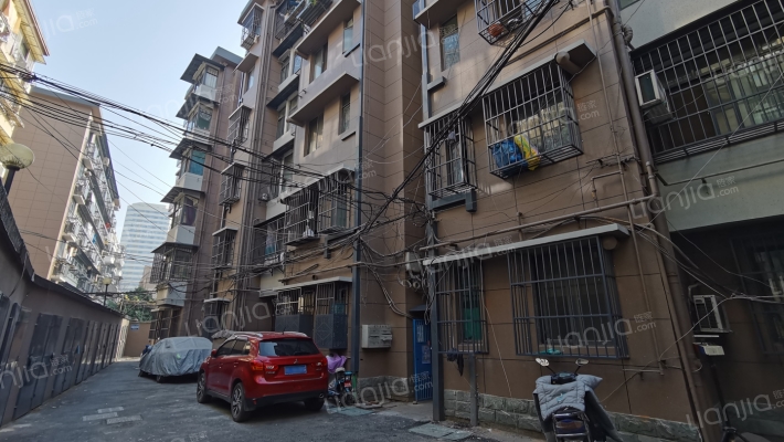 保健路外景图