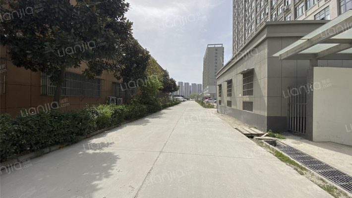 明悦臻爱城外景图