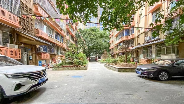 南坪新街电力小区外景图