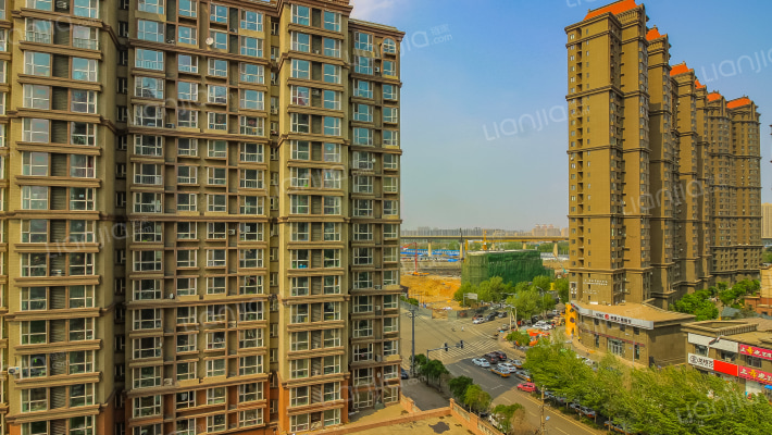 东湾半岛第三区外景图