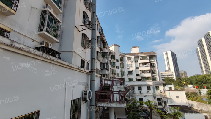 奇石公寓外景图