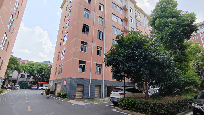 香格里拉大花园外景图