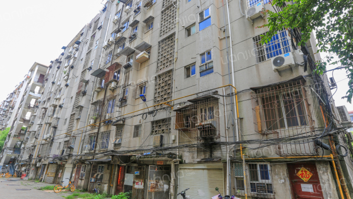 江大南路广播电视学校宿舍外景图