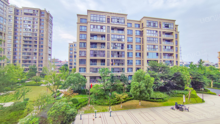 绿城华景川百合花园外景图