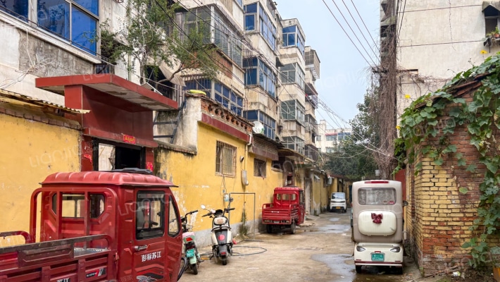 驿珠公司家属院外景图