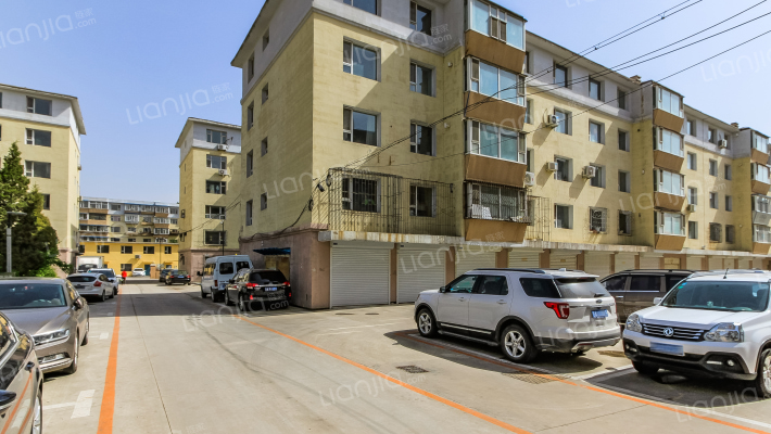 测绘宿舍外景图