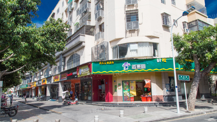 沧一商厦外景图