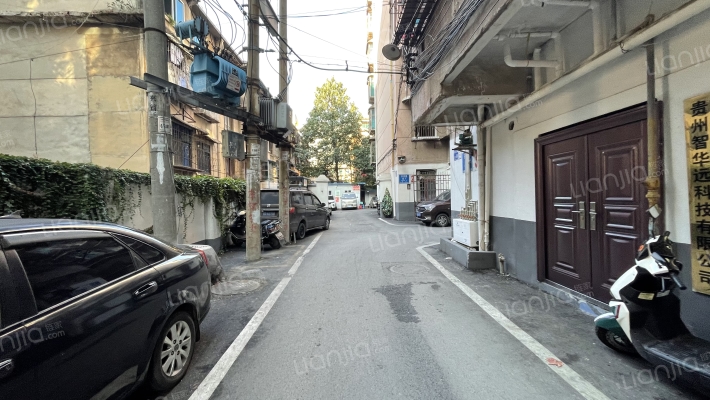 兴关路58号外景图