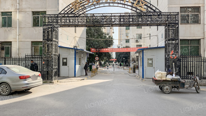 西安景观城小区房价怎么样景观城小区房源户型图小区车位交通地址详情