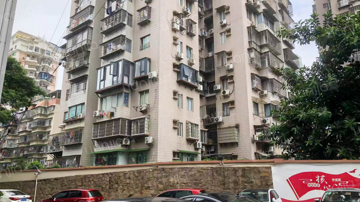 希望大厦外景图