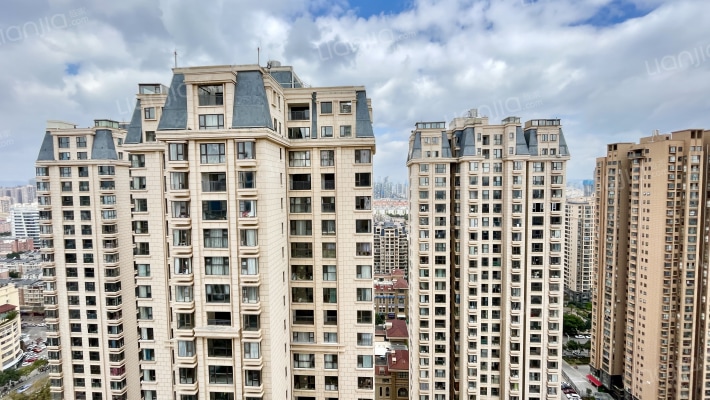 中铁水岸青城二期外景图