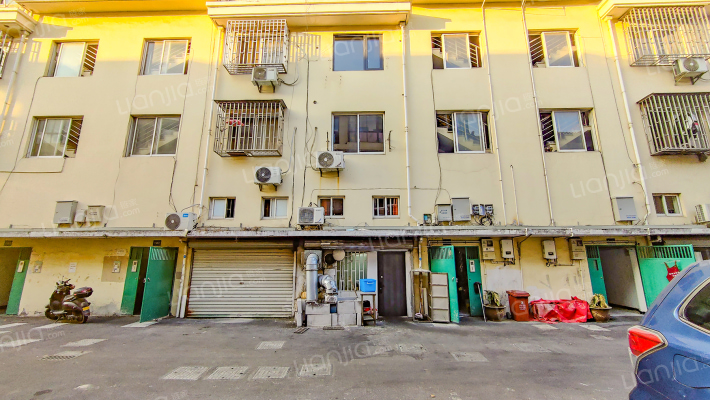 逾桥西路141号外景图