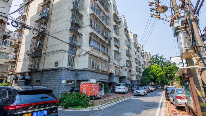 南马路95/96/97/98/99/100号外景图