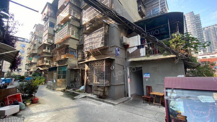 三兴小区外景图