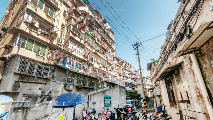 德宽路170号外景图