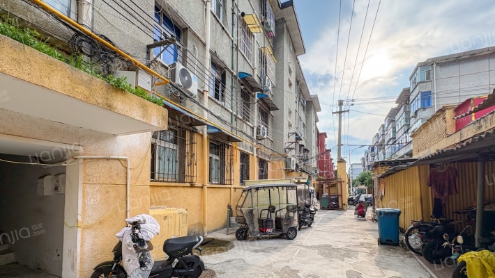 审计局家属院外景图