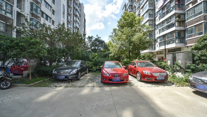 荣盛公寓外景图