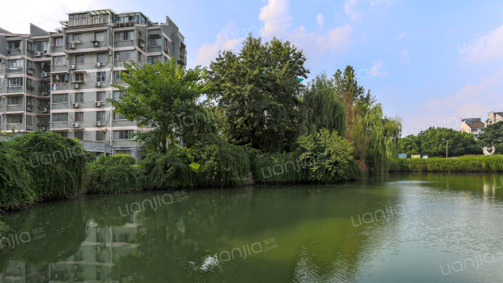 快阁苑吟春坊外景图