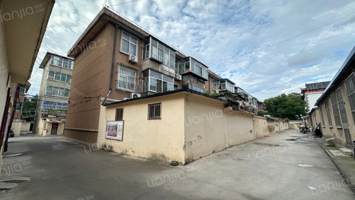 师范家属院宿舍外景图