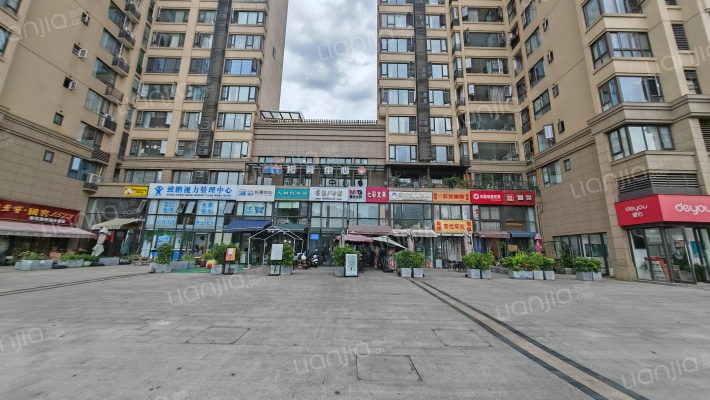 保利锦湖林语北区外景图