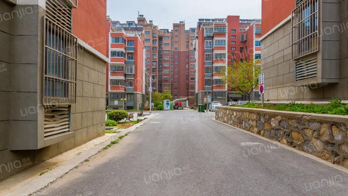 管道西山公寓外景图