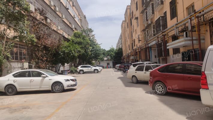 盐宏博小区外景图