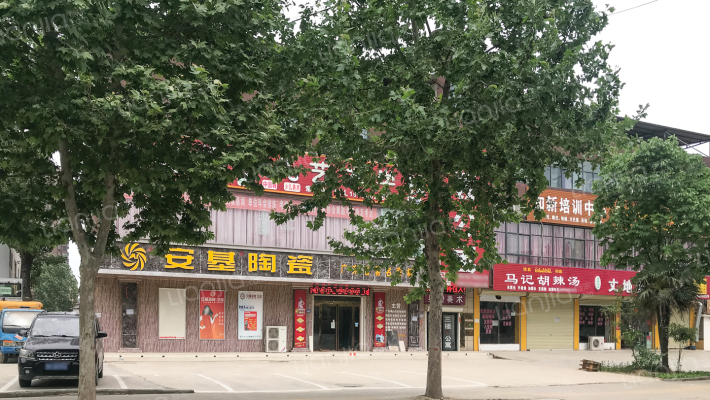 尹顿公寓外景图