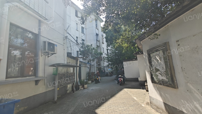 人民路2061号外景图