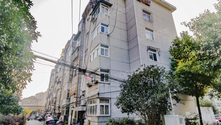 合肥一建宿舍外景图