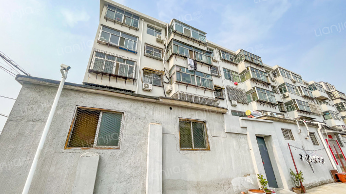 植物油厂宿舍外景图