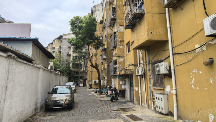 江滨路外景图