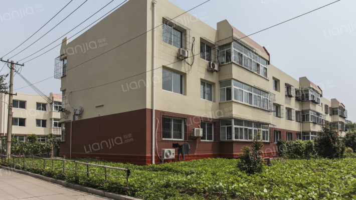 钢厂公寓外景图